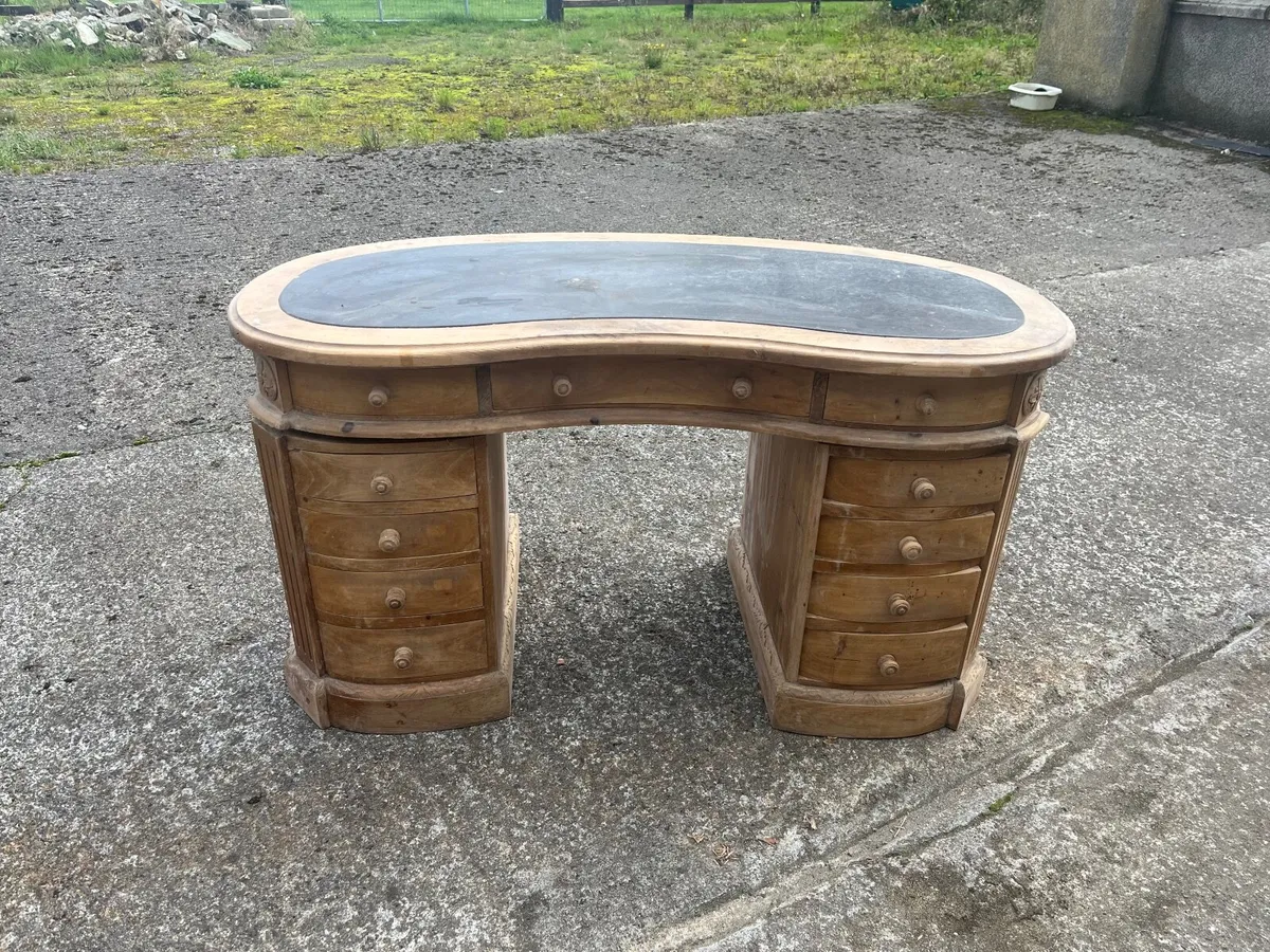 Desk - Image 1