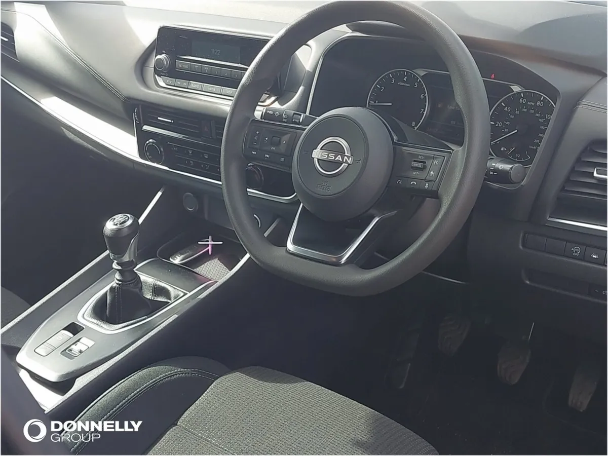 Nissan Qashqai Hatchback Visia - Image 3