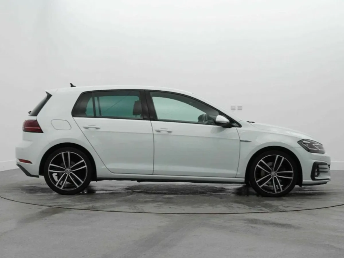Volkswagen Golf Diesel Hatchback GTD - Image 4