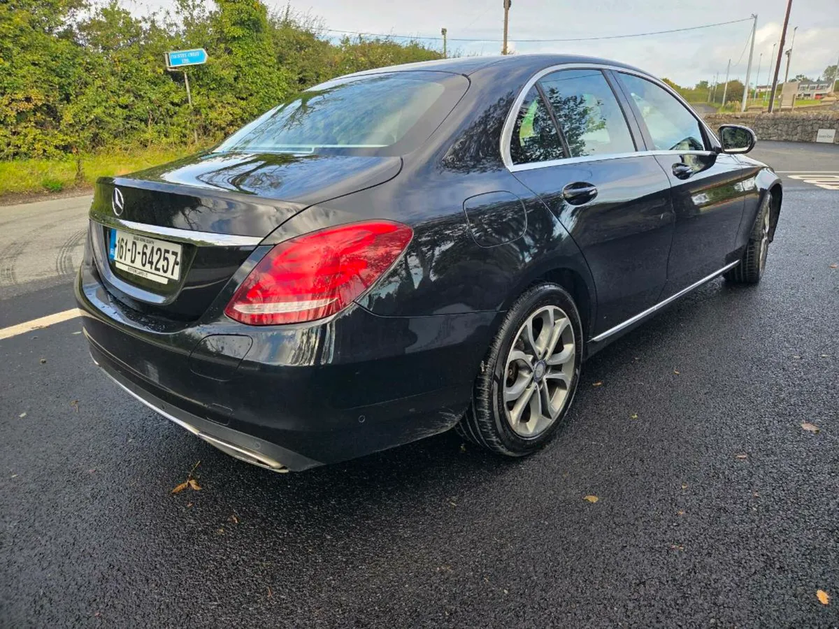 2016 Mercedes C350e - Image 4