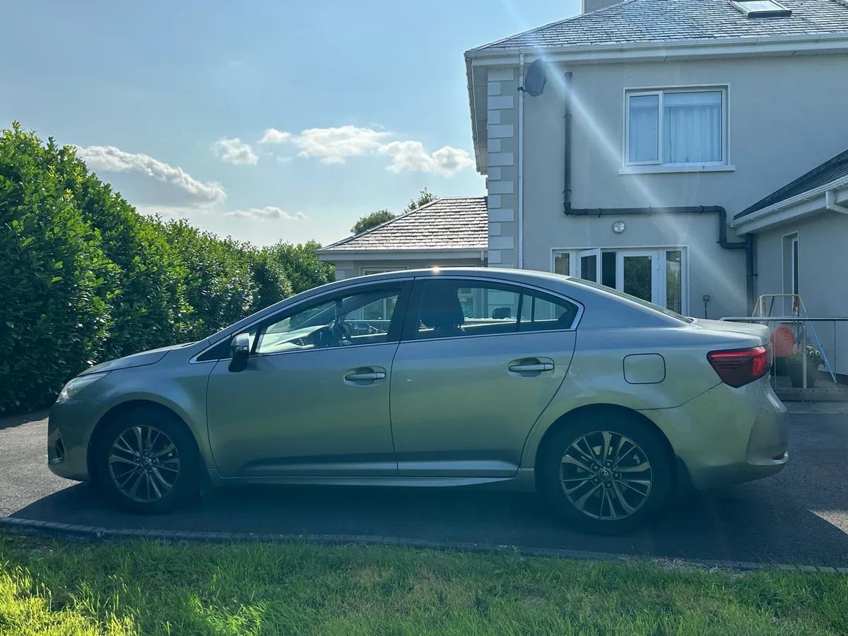 Toyota Avensis - Image 4