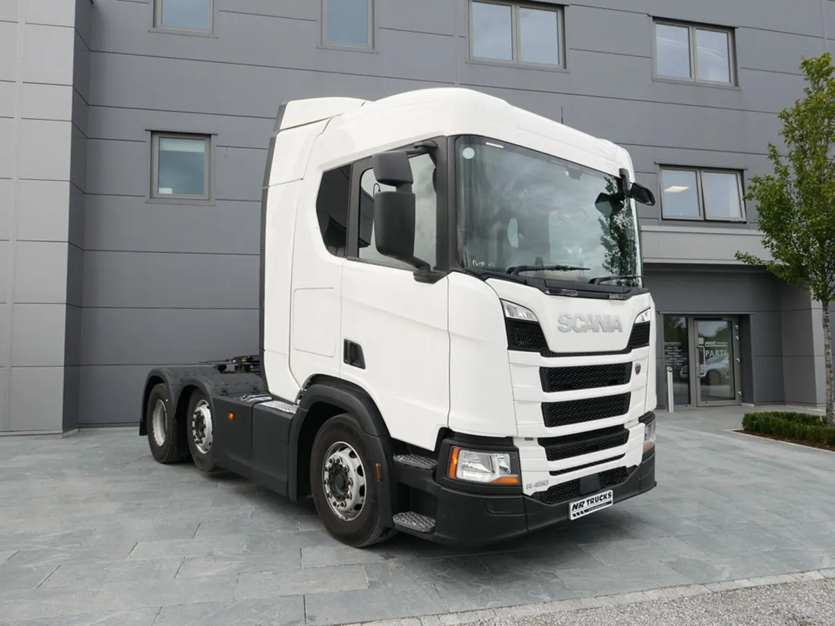 Scania R450 N/G Sleeper  6x2 Midlift auto gearbox - Image 2