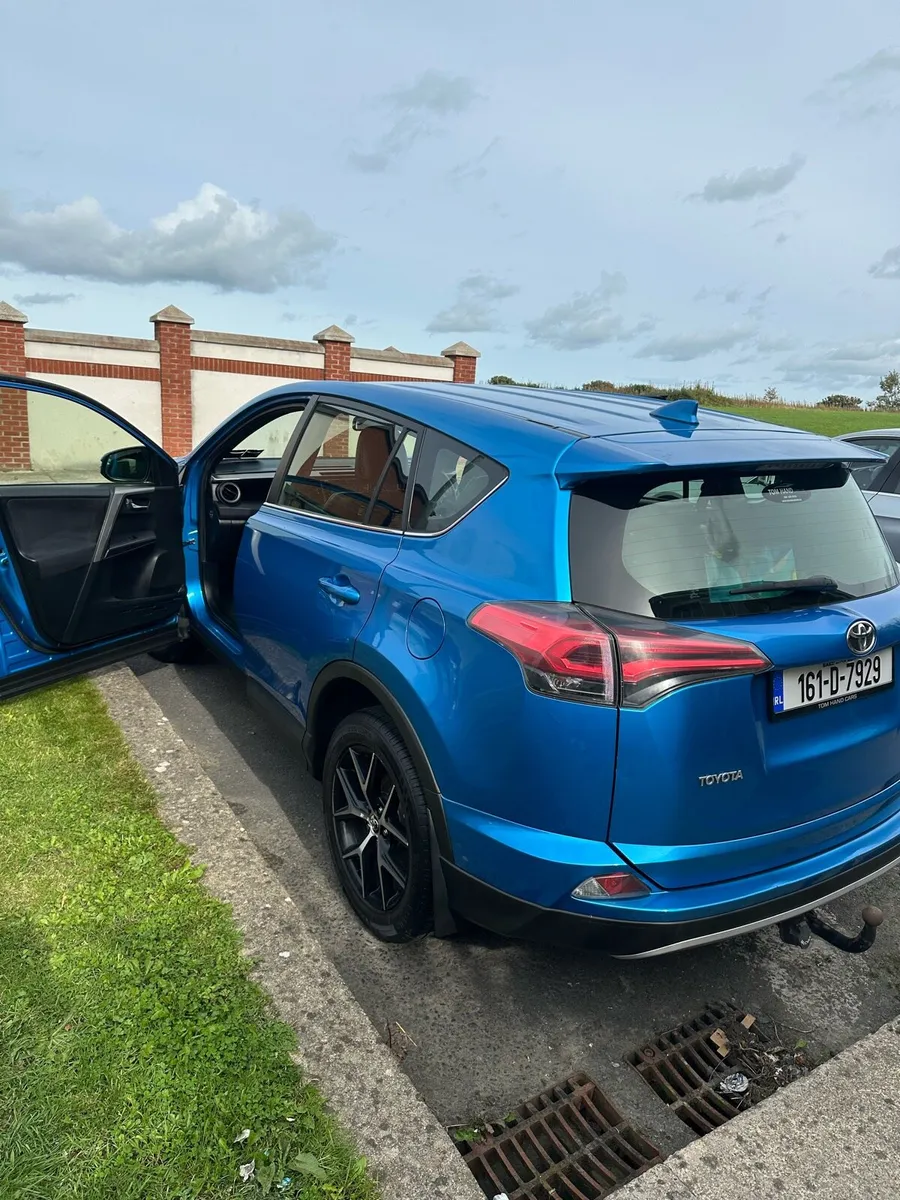Toyota Rav 4 2016 - Image 4
