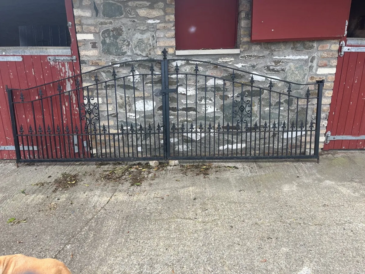 Gates - Image 4