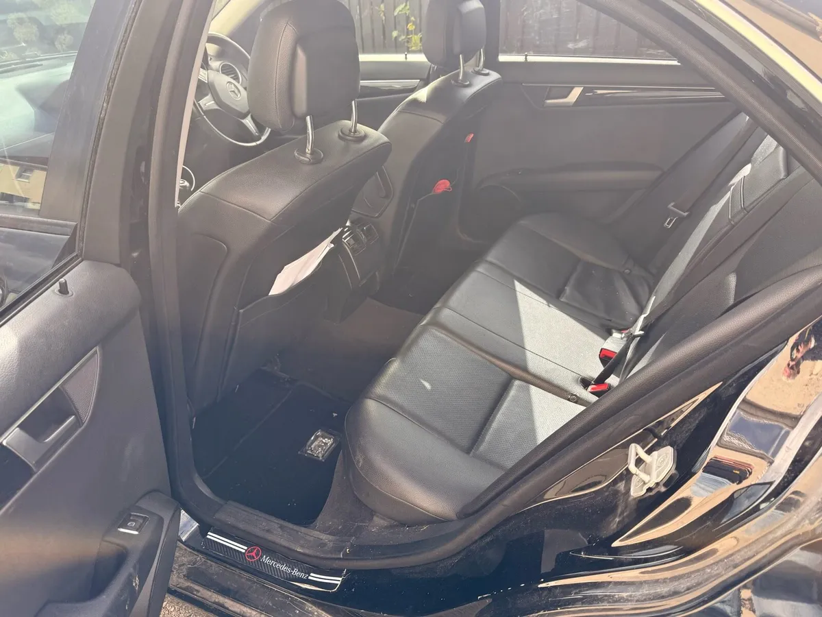 Mercedes C220 - Image 3