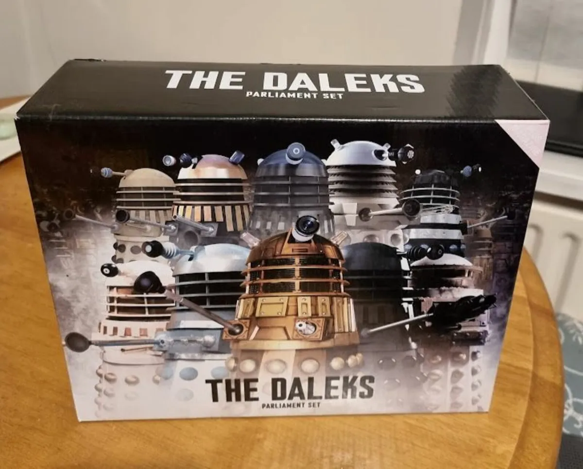 Doctor Who Daleks Parliament Set - 10 Dalek Figure - Image 1