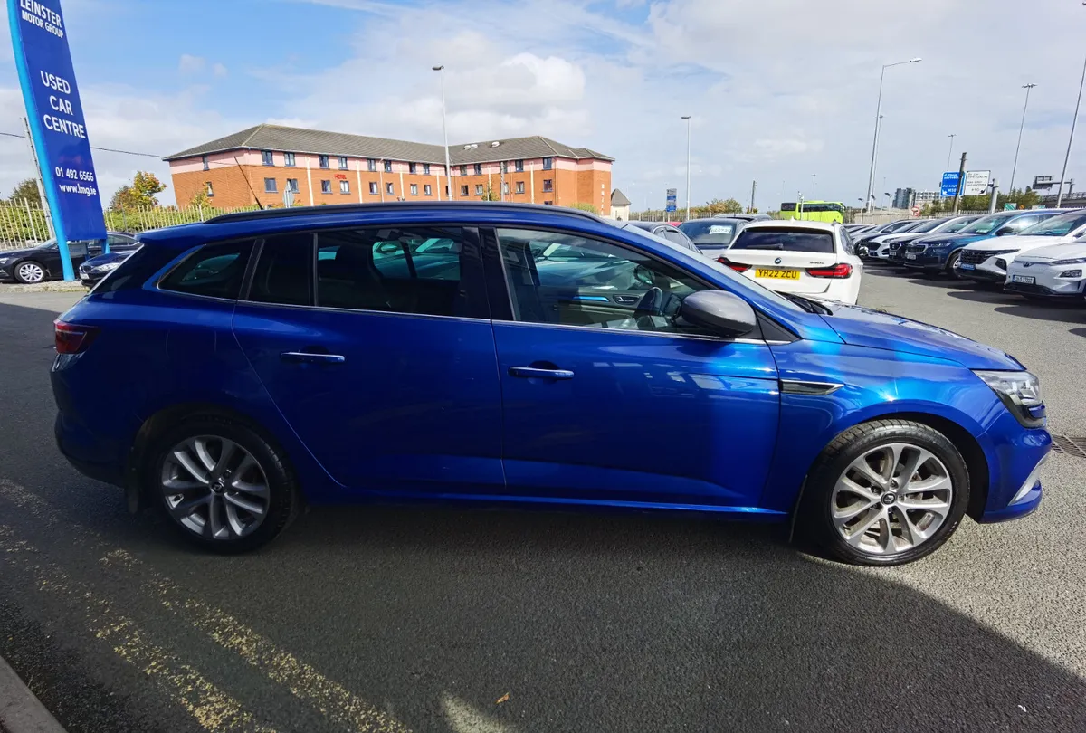 RENAULT MEGANE 1.5 GT LINE SPORT TOURER AUTOMATIC - Image 4