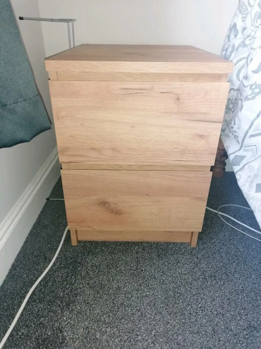 Bedroom furniture - Image 3