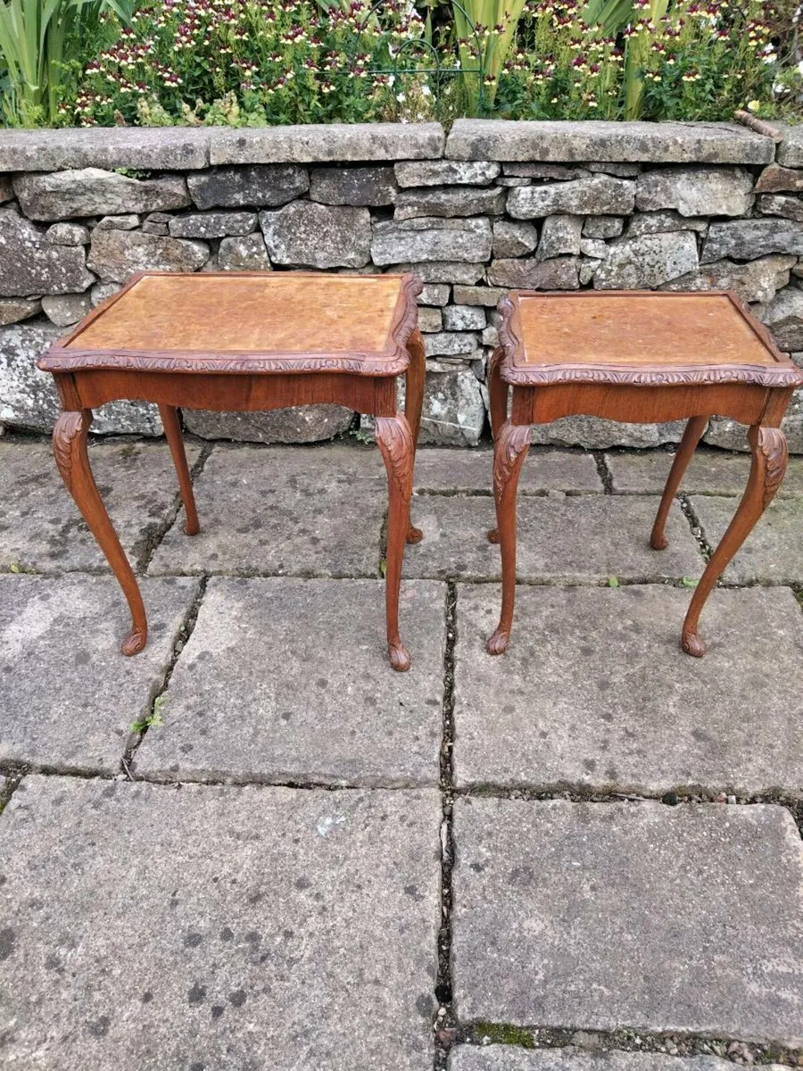 Pair of occasional tables - Image 1
