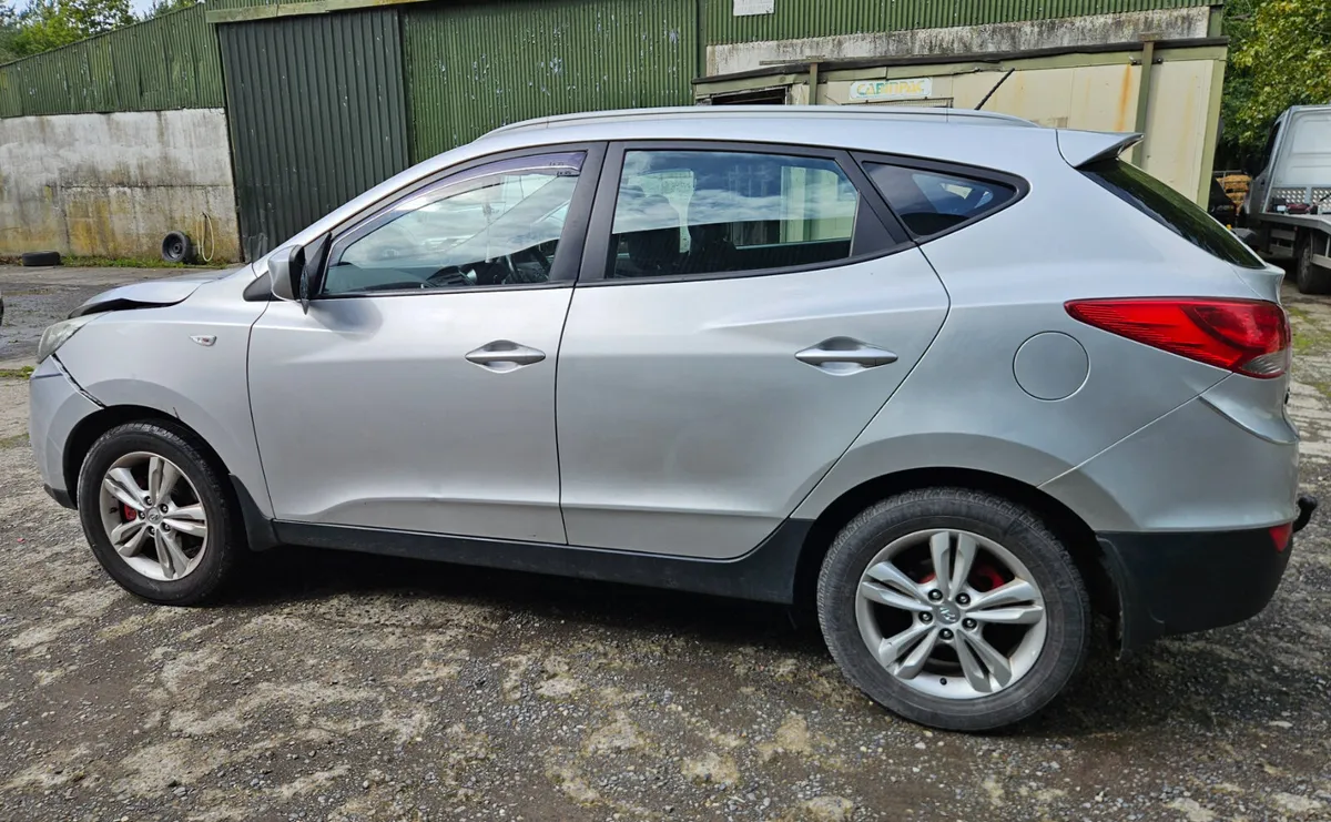 Hyundai ix35 1.7 Diesel Executive 2WD 115hp - Image 3