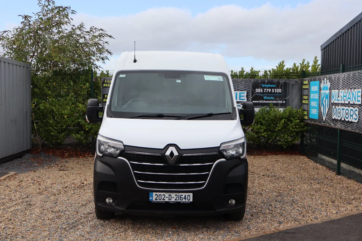 Renault Master LWB AC 2020 - Image 2