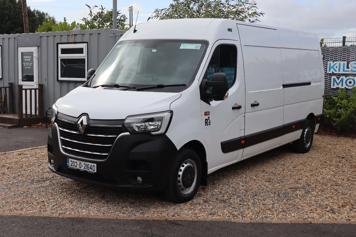 Renault Master LWB AC 2020 - Image 3