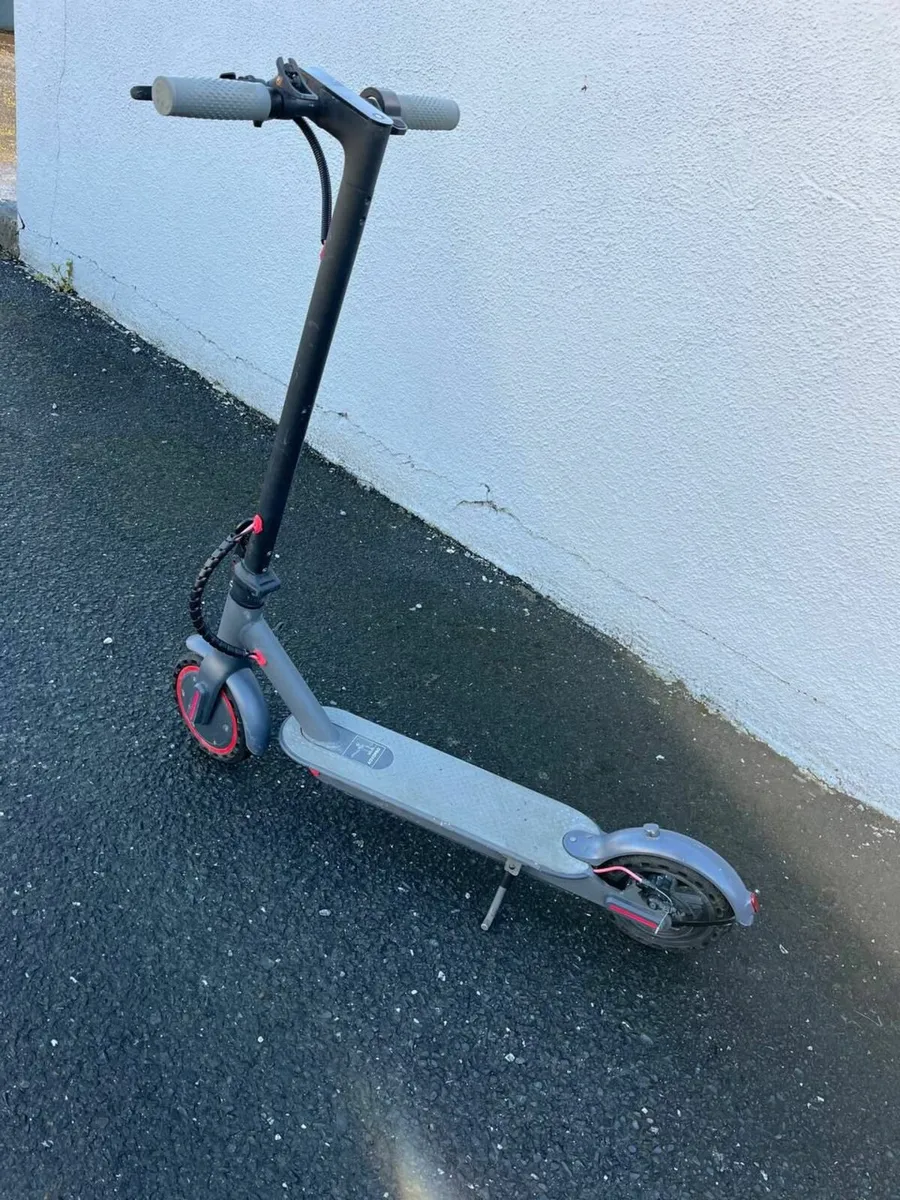 Electric scooter - Image 4