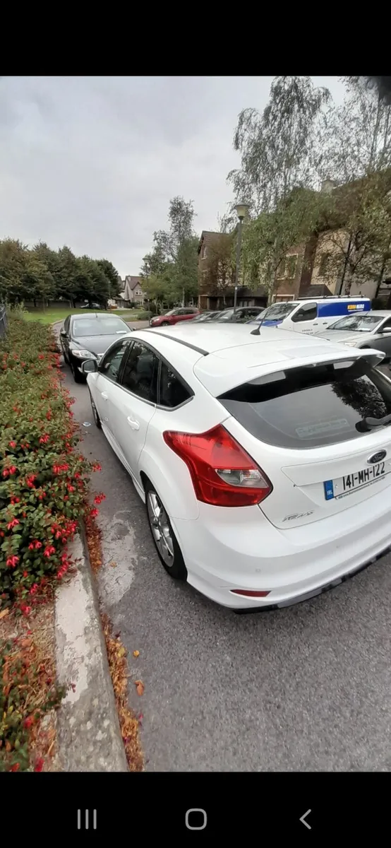 Ford Focus - Image 4