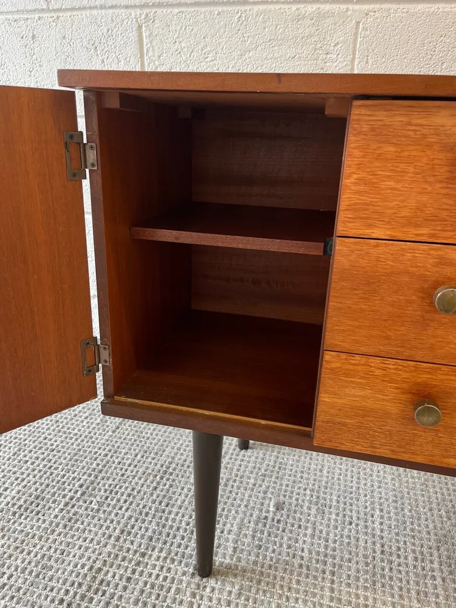 SCHREIBER Mini mid century sideboard. - Image 2