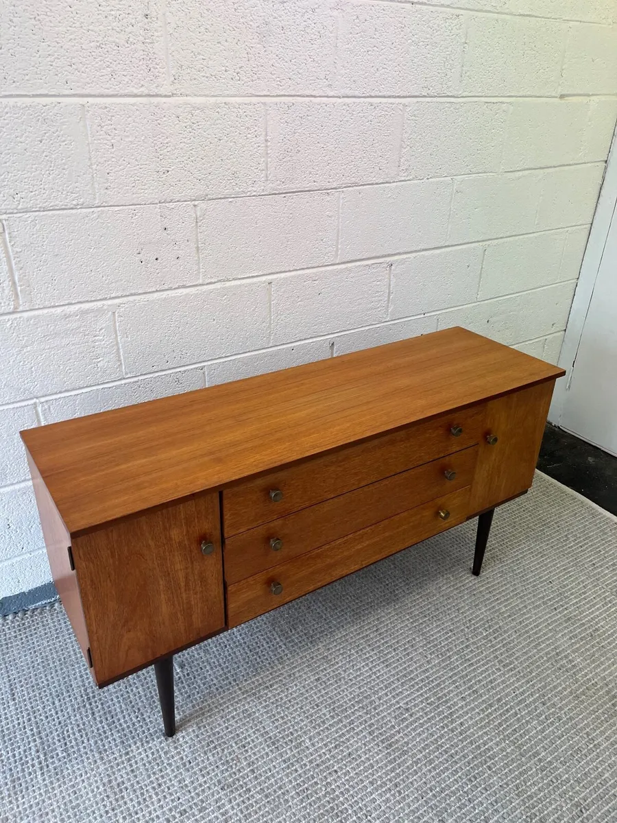 SCHREIBER Mini mid century sideboard. - Image 3
