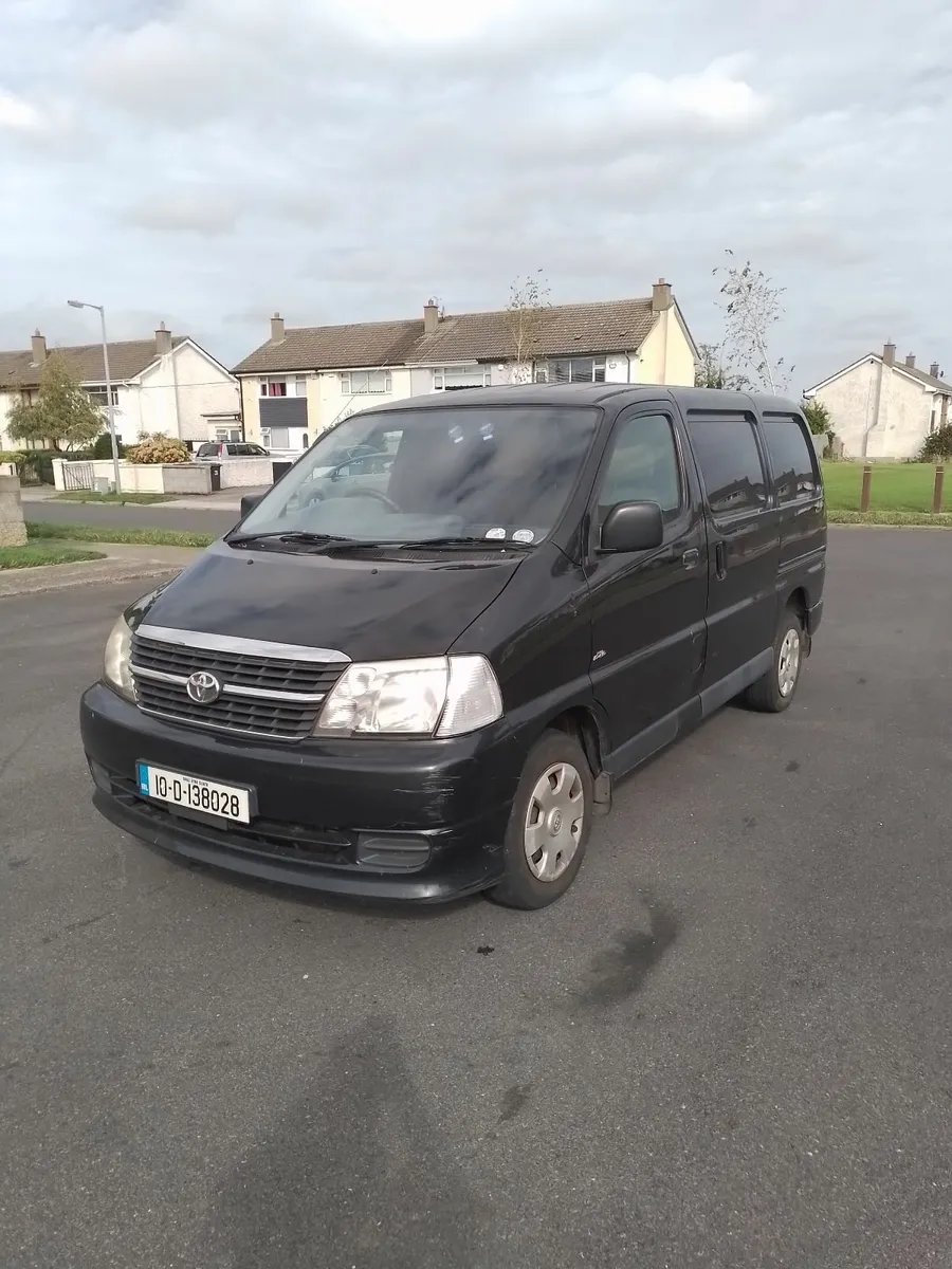 Toyota HiAce 2010 - Image 3