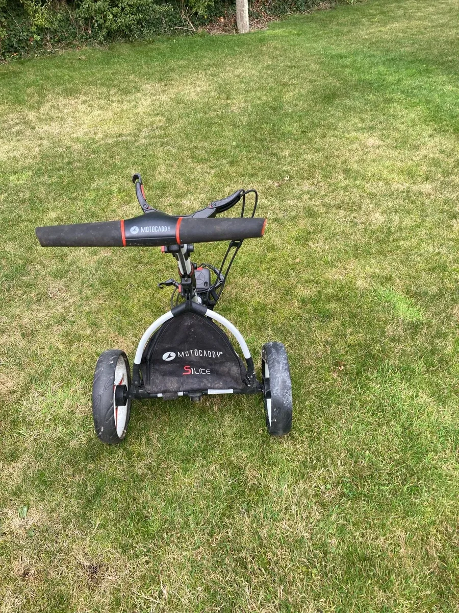 Golf trolley - Image 1