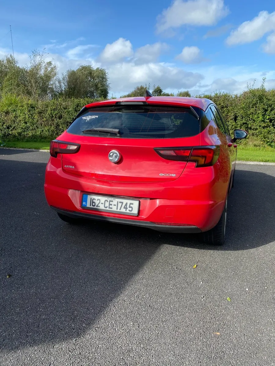 Vauxhall Astra - Image 2