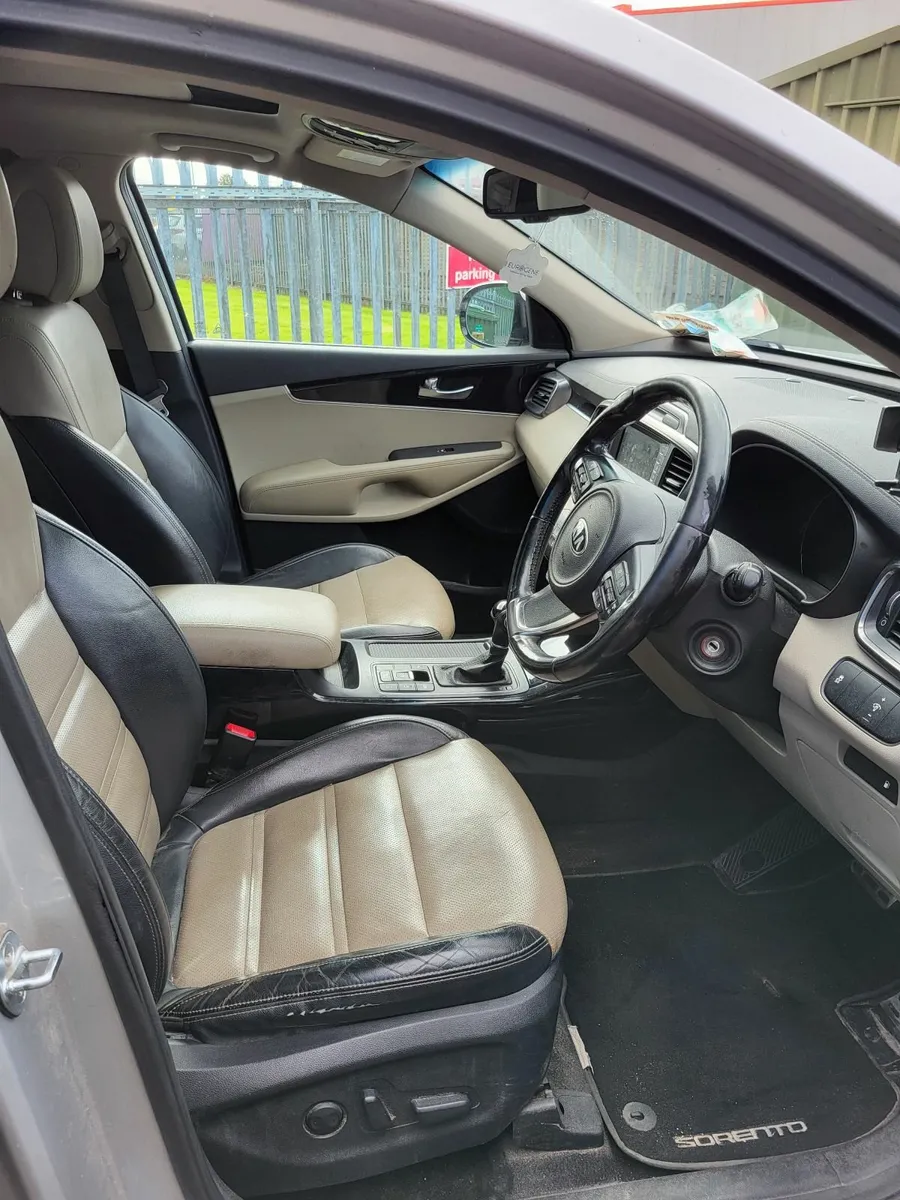 Kia Sorento Platinum 4 x 4 2018 - Image 3