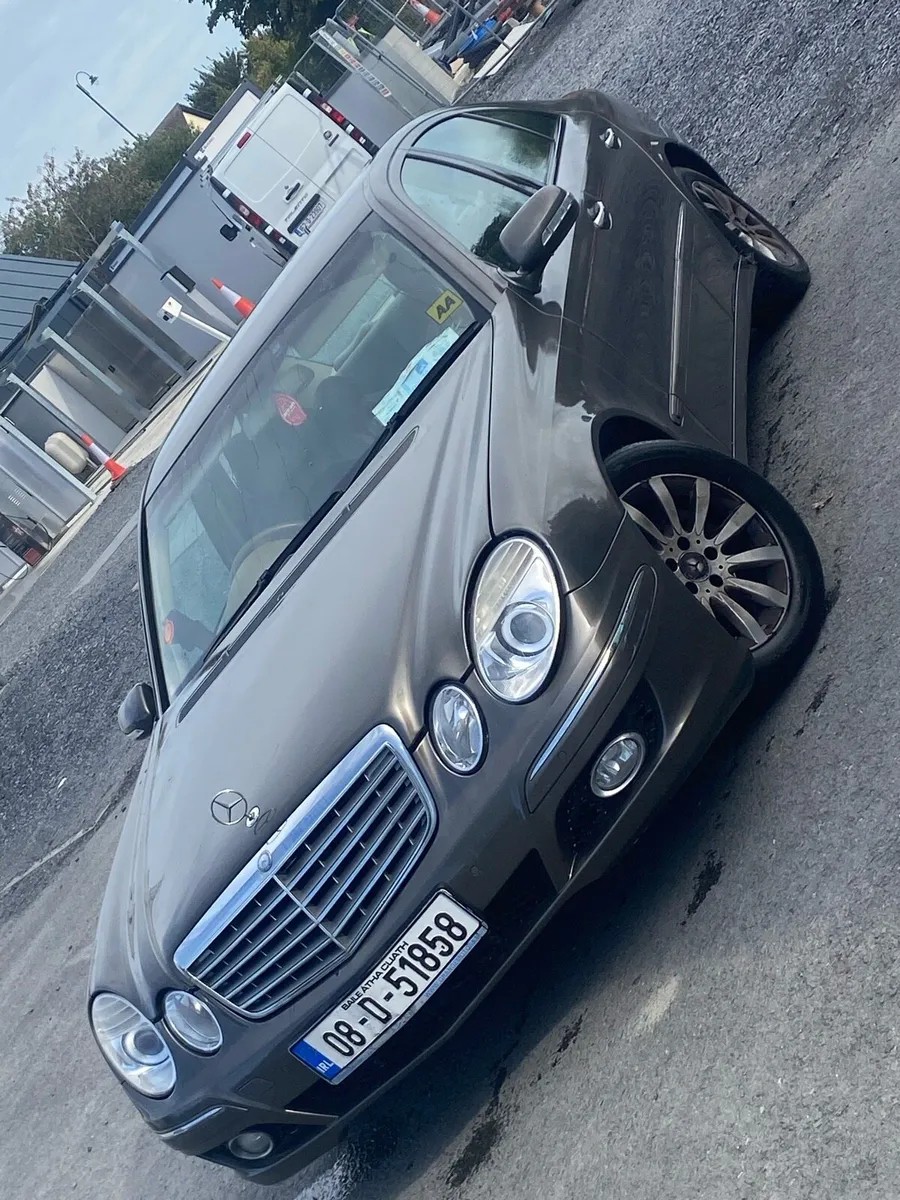Mercedes e class - Image 2