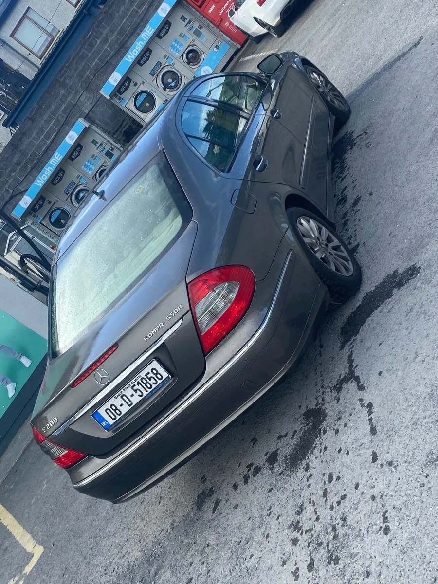 Mercedes e class - Image 3