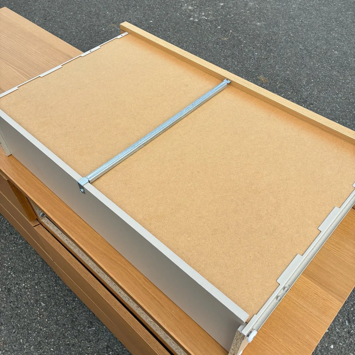 Malm Chest of 6 Deep Drawers extra support tracks - Image 2