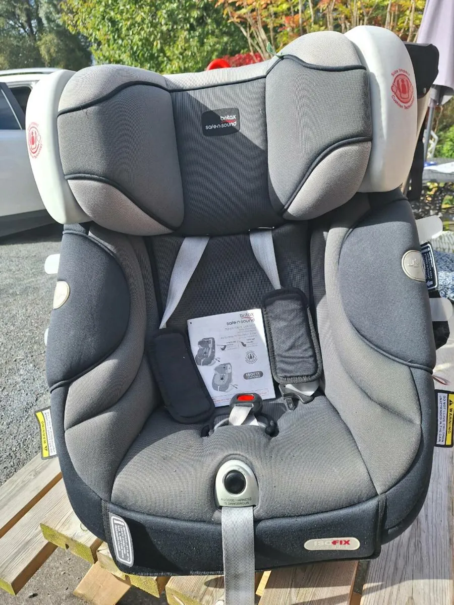 Car seat - Image 1