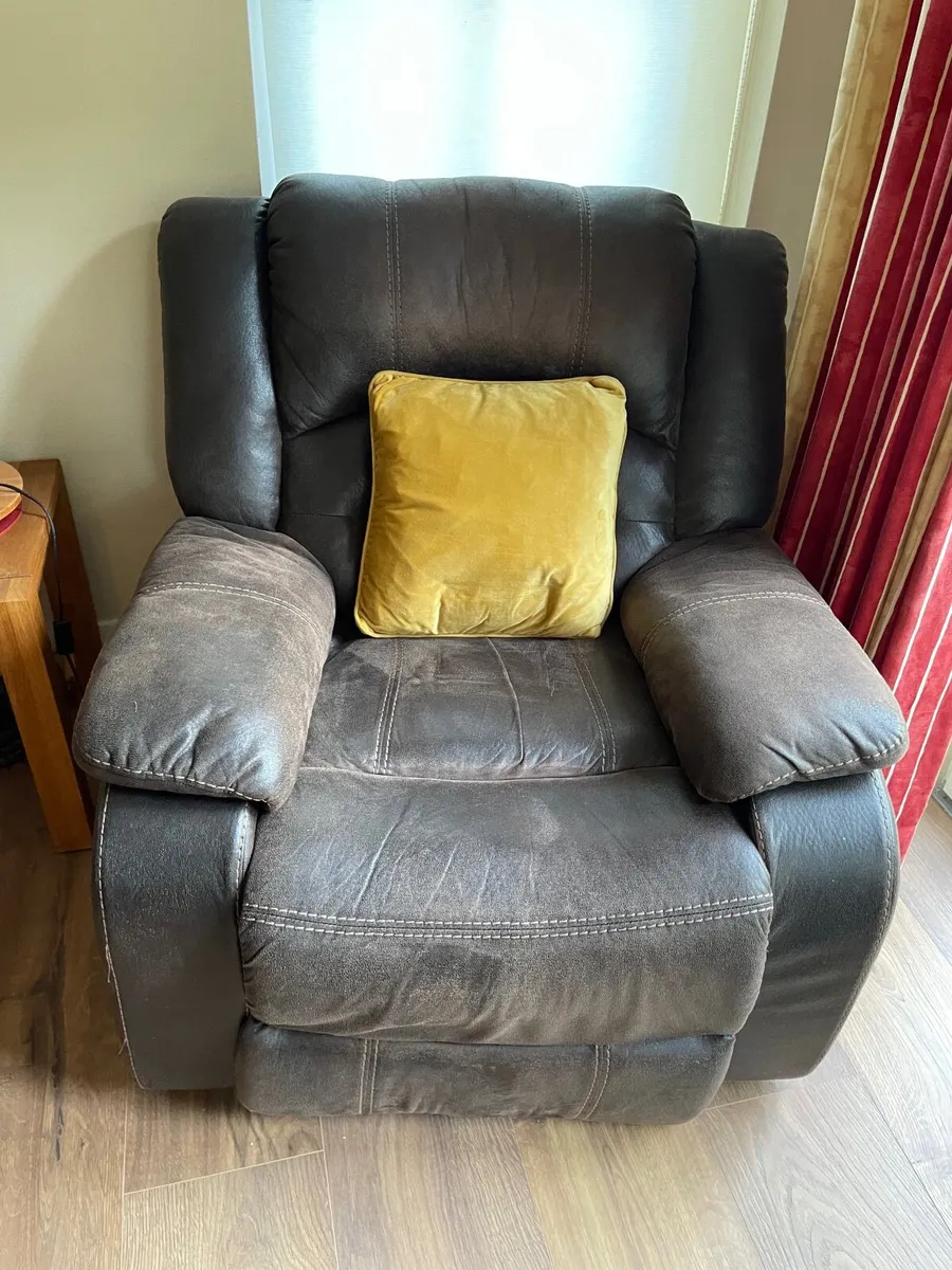 Couch - Image 3