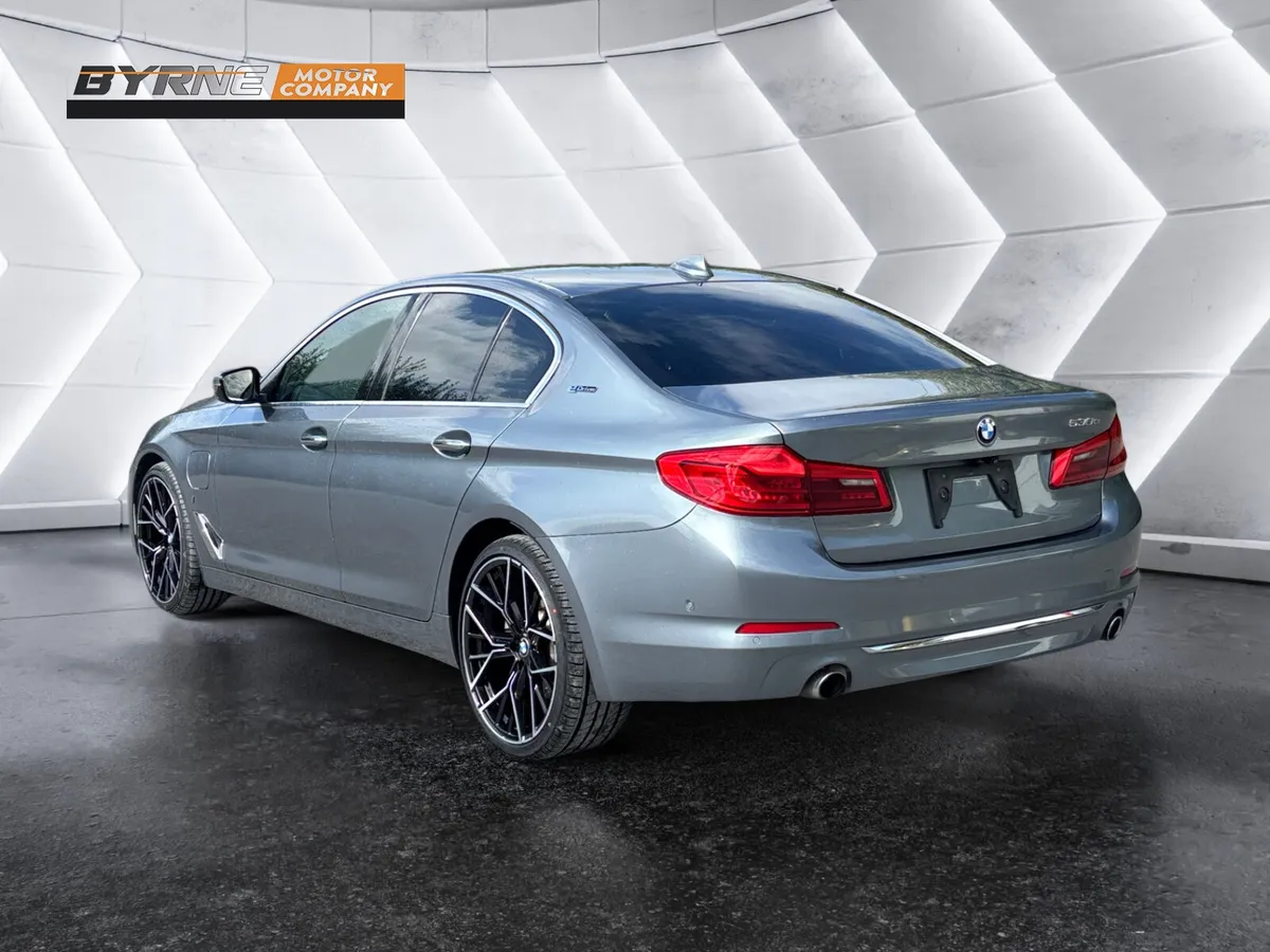 BMW 530E 2.0 PETROL HYBRID AUTO, 2018 - Image 3