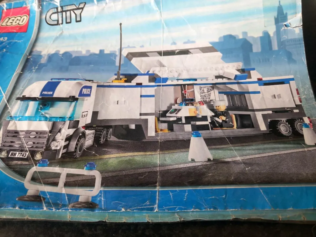 Lego police sets - Image 3