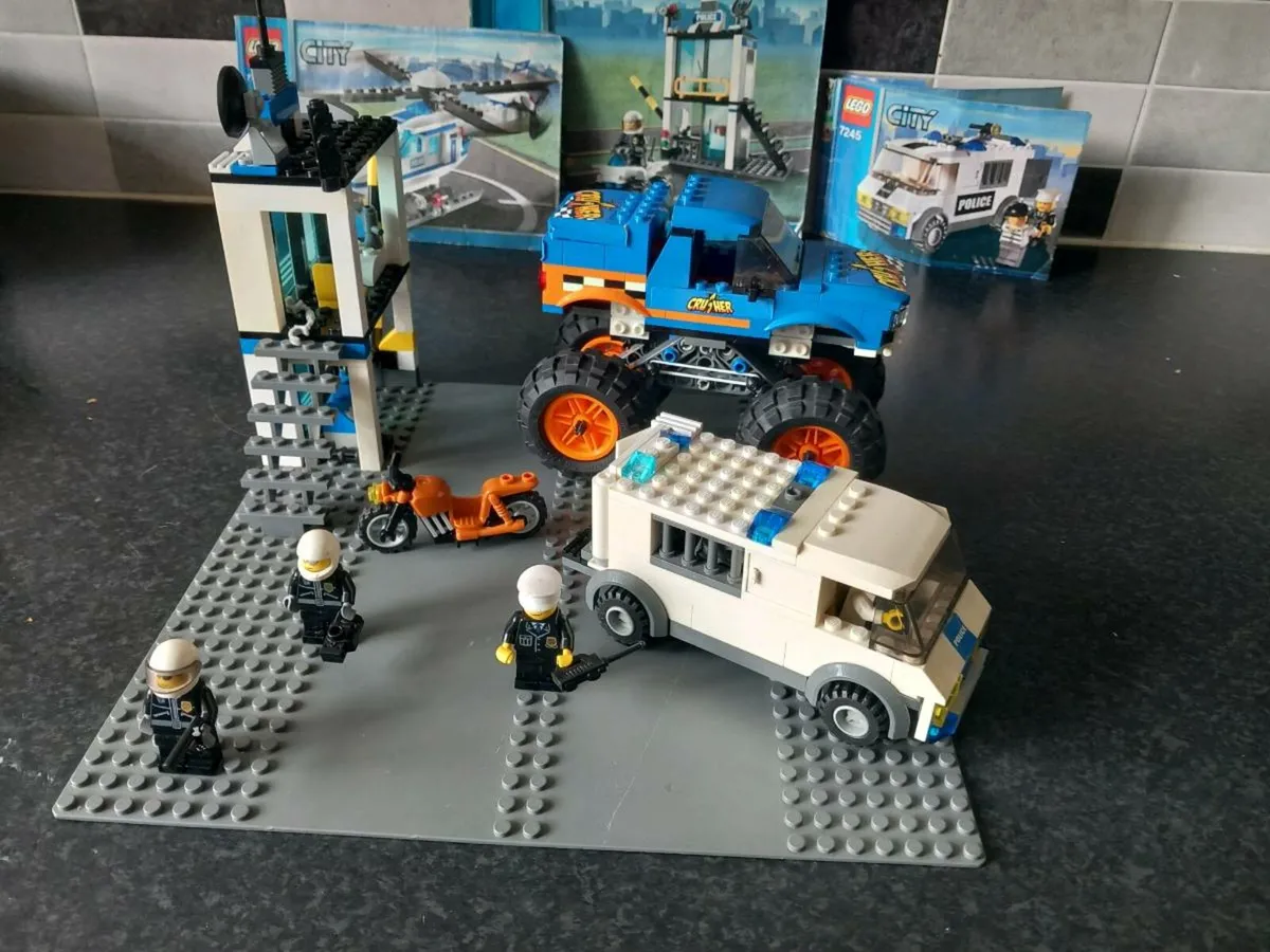 Lego police sets - Image 4