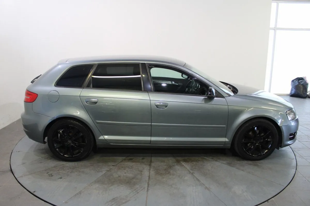 Audi A3 1.6 TDI Sport - Image 4