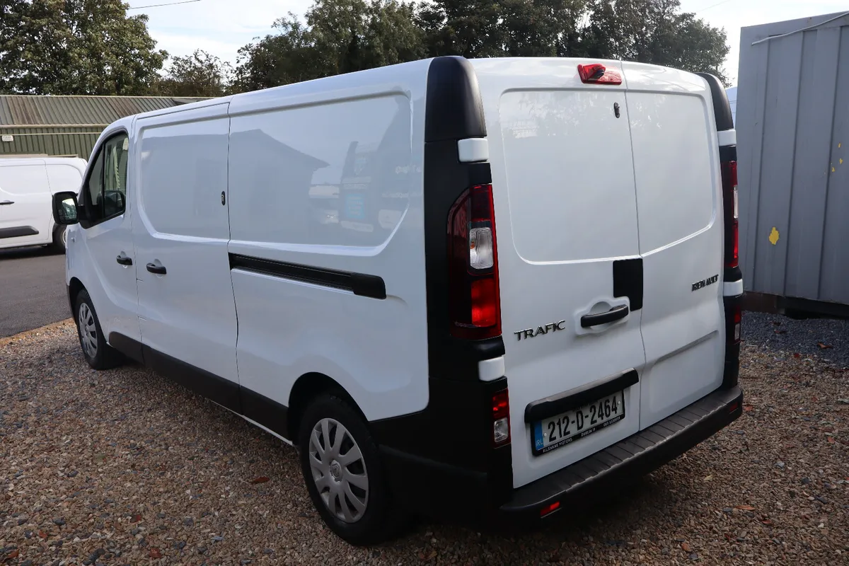 Renault Trafic LWB 2021 2.0 - Image 4
