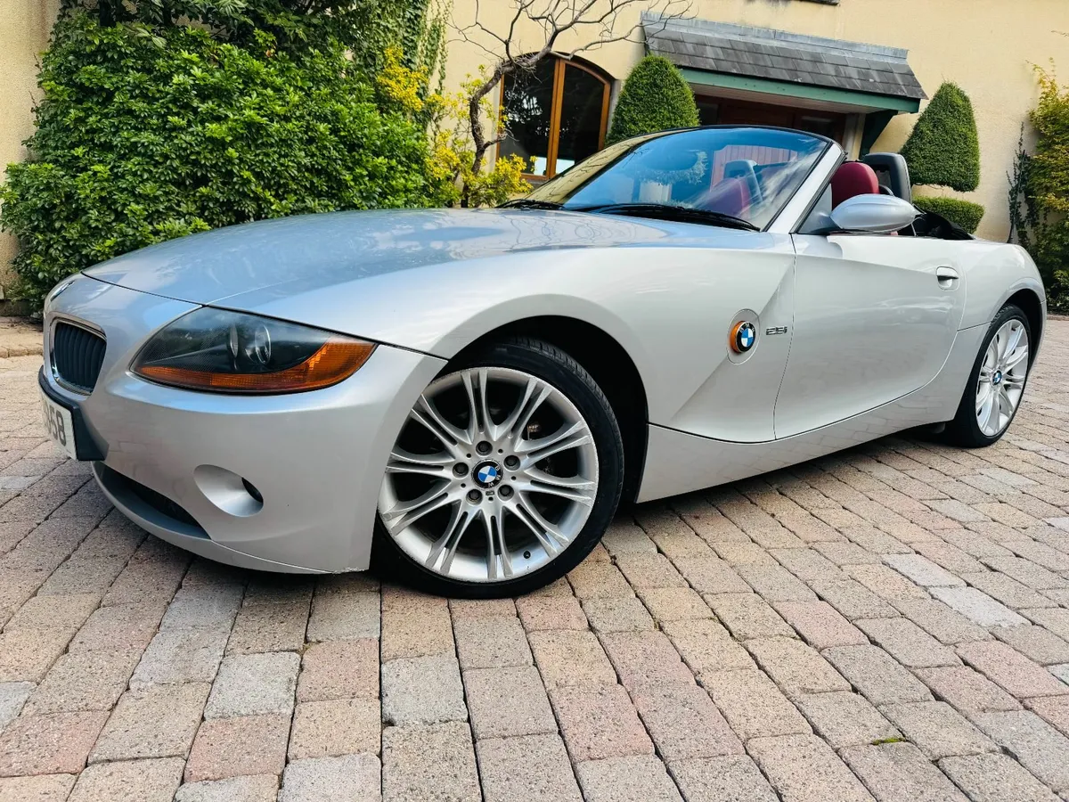 BMW Z4 2.5 ROADSTER SUPER VALUE NI FROM NEW - Image 2