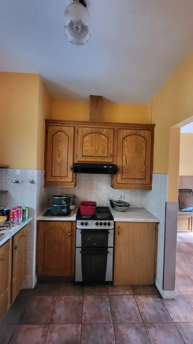 Kitchen Unit - Image 2