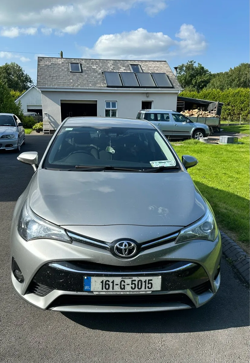 Toyota Avensis - Image 1