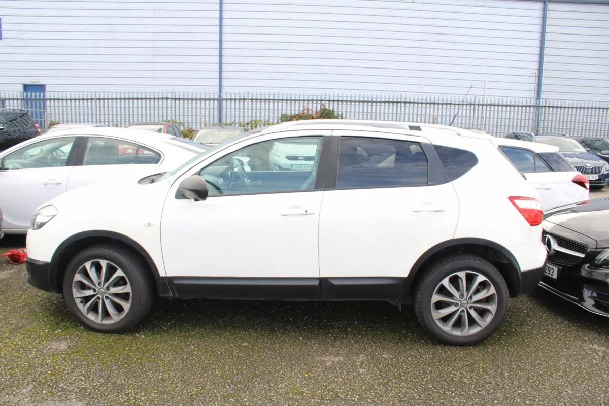Nissan QASHQAI 1.6 DCI Tekna - Image 2