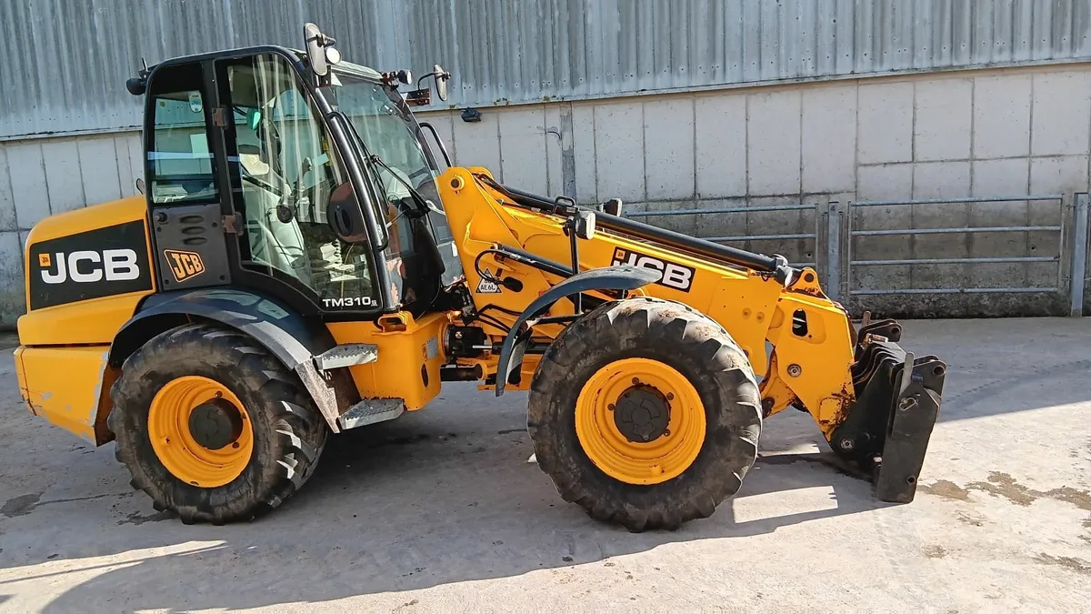 JCB 310s - Image 1