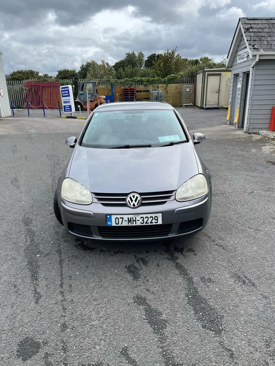 Volkswagen Golf 1.4litre - Image 4