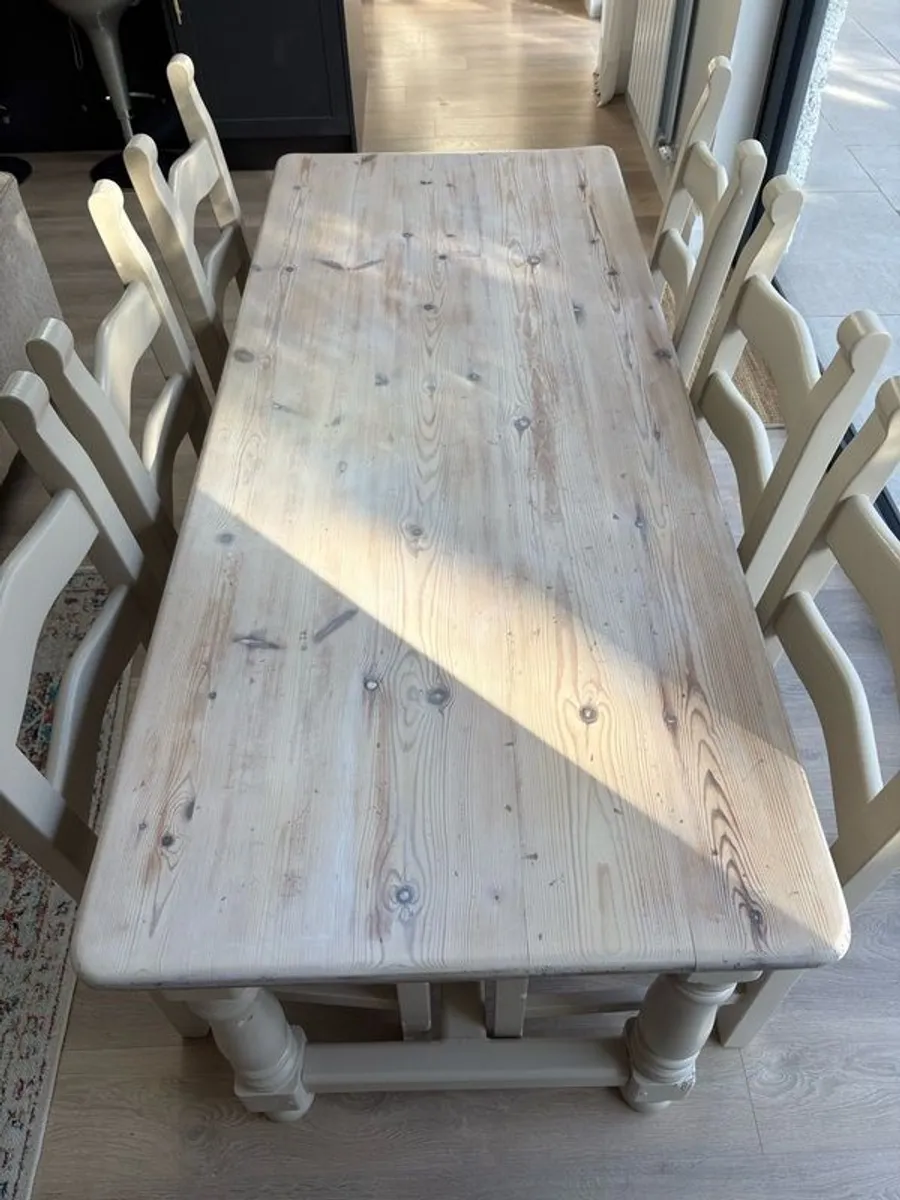 Kitchen Table & Chairs - Image 1