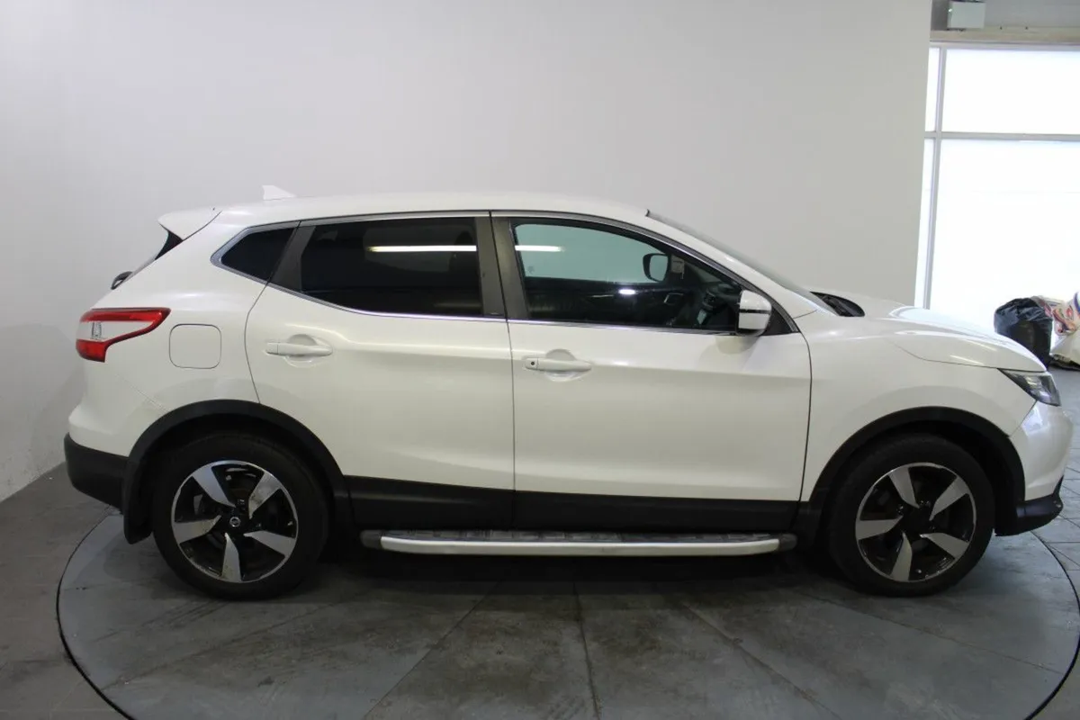 Nissan QASHQAI 1.6 DSL XE CVT Auto - Image 4