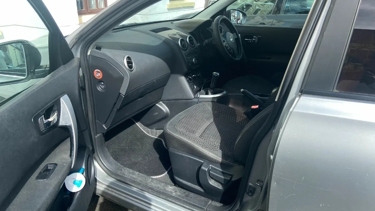 Nissan Qashqai 2007 - Image 4