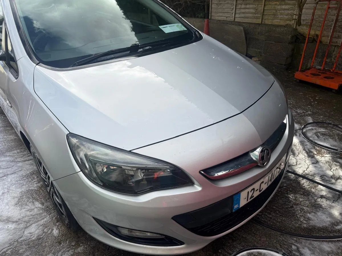 Car - Image 3