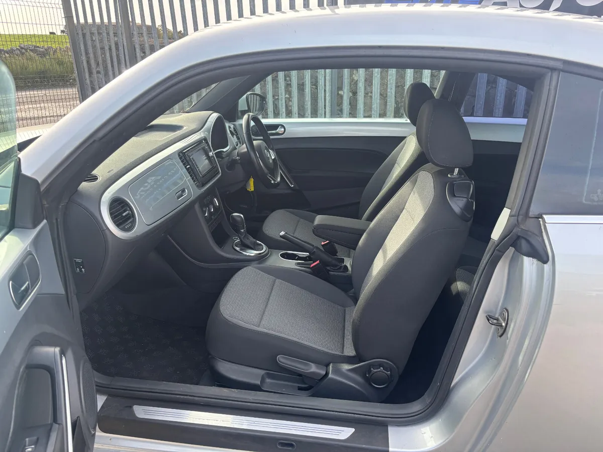 Volkswagen Beetle Design TSI Automatic 2014 - Image 3