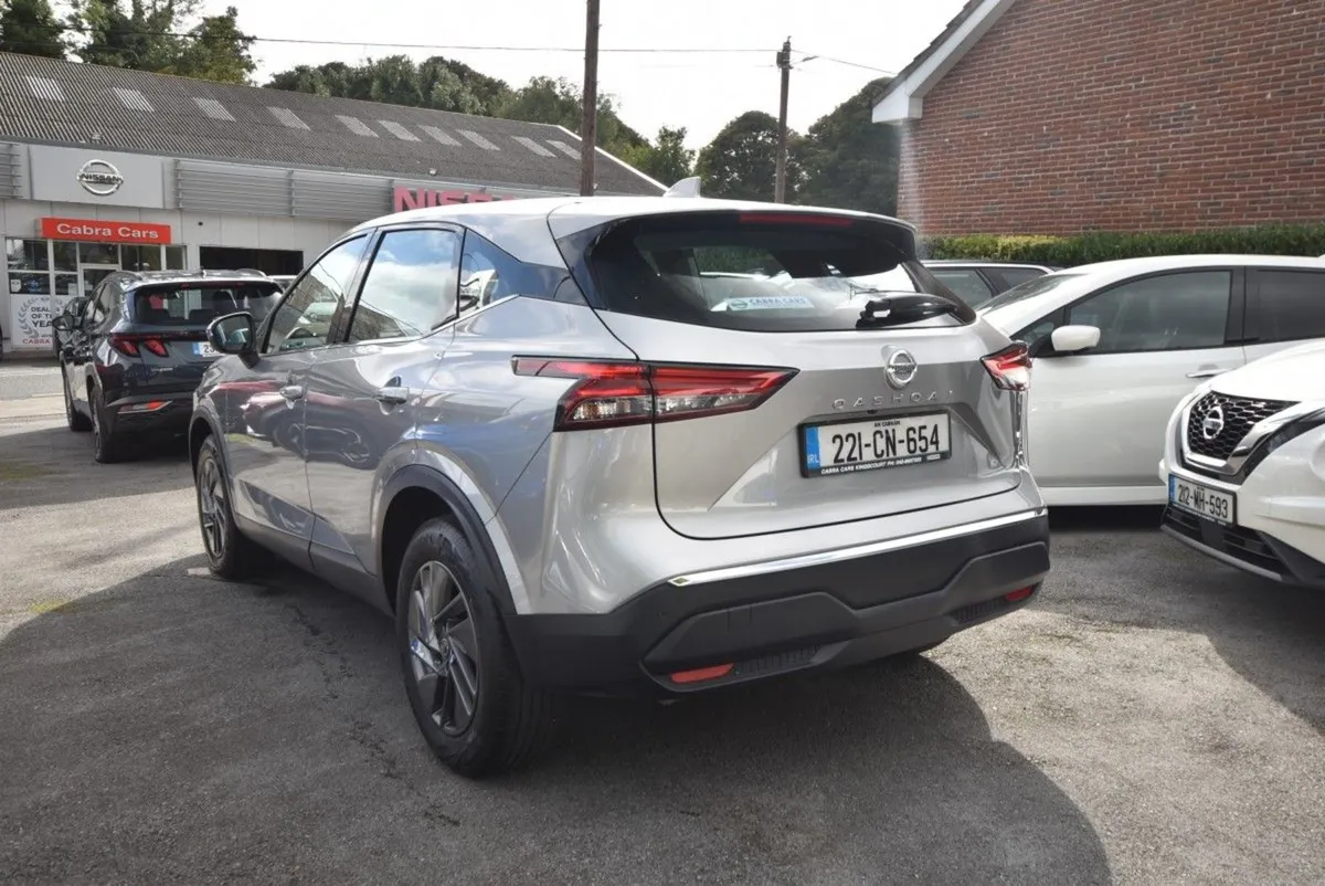 Nissan QASHQAI 1.3 PET Mild Hybrid SV CVT - Image 2
