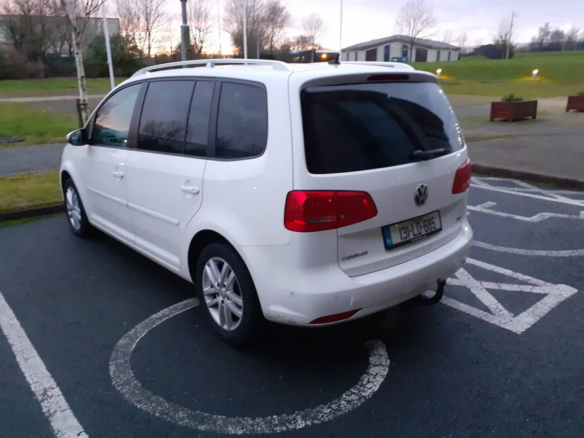 Volkswagen Touran 2013,  7 seater - Image 2