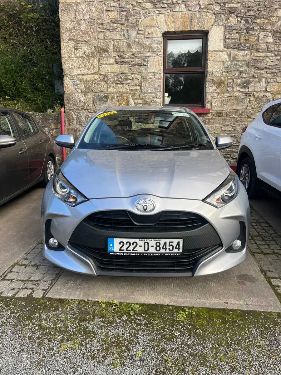 Toyota Yaris 2022 - Image 2