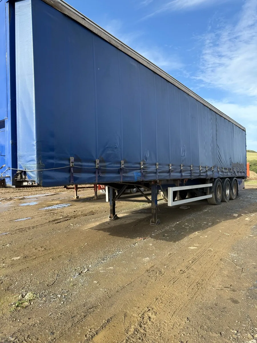 Curtain side trailer - Image 1