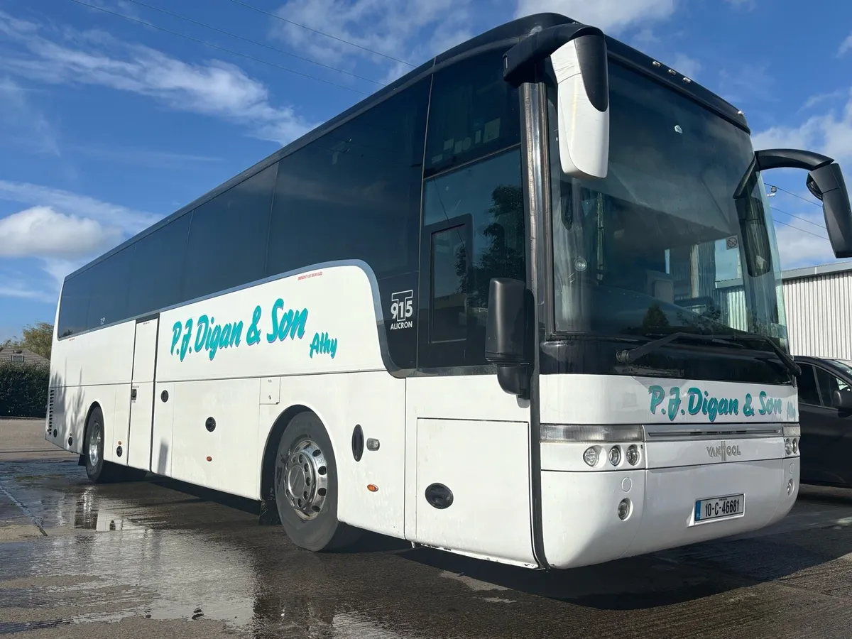 55 seats 2010 Vanhool ready to work - Image 1